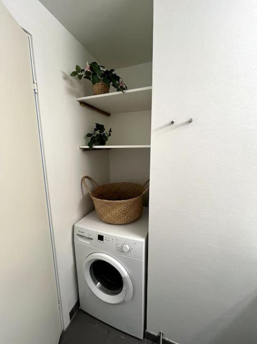 Moderne Lejlighed I Hjertet Af Odense C Lägenhet Exteriör bild